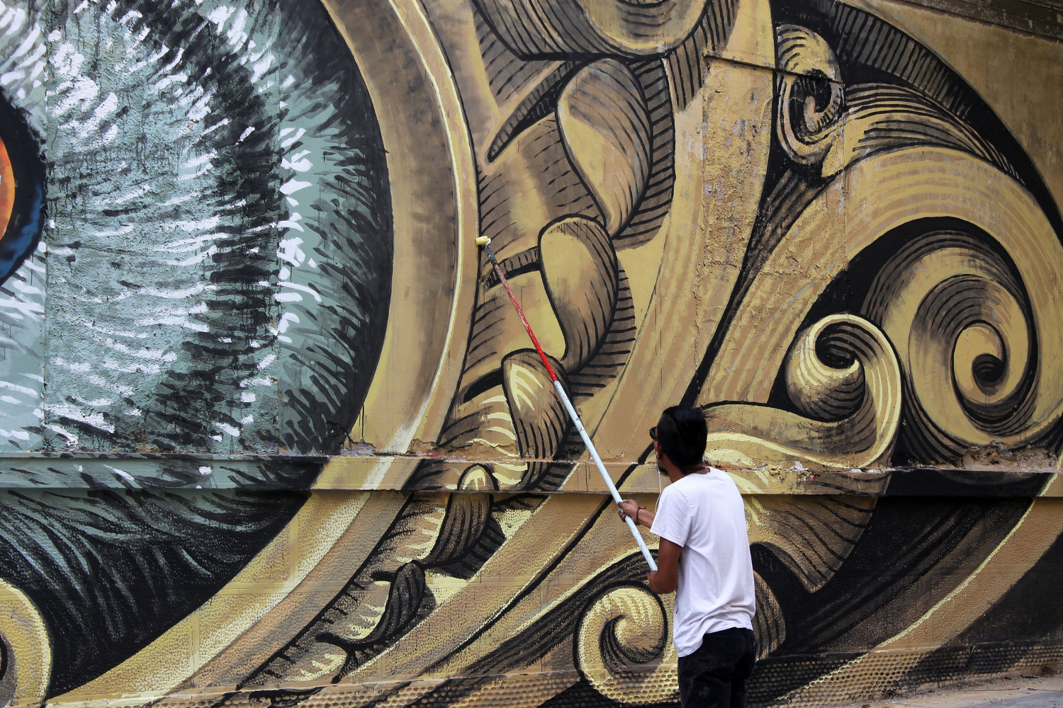 WD's latest mural "Knowledge speaks - Wisdom listens" goes viral